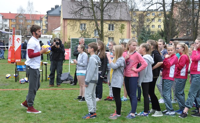 Zdjęcie do wiadomości Stop zwolnieniom z W-F z Grzegorzem Fijałkiem