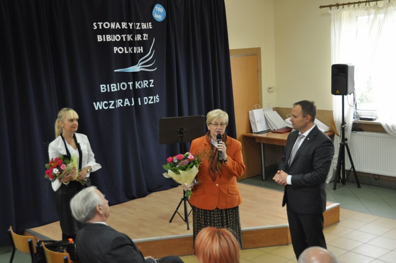 Zdjęcie do wiadomości Jubileuszowa konferencja  „Bibliotekarz wczoraj i dziś”