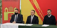 Umowa na rozbudowę szkoły w Konarzycach podpisana